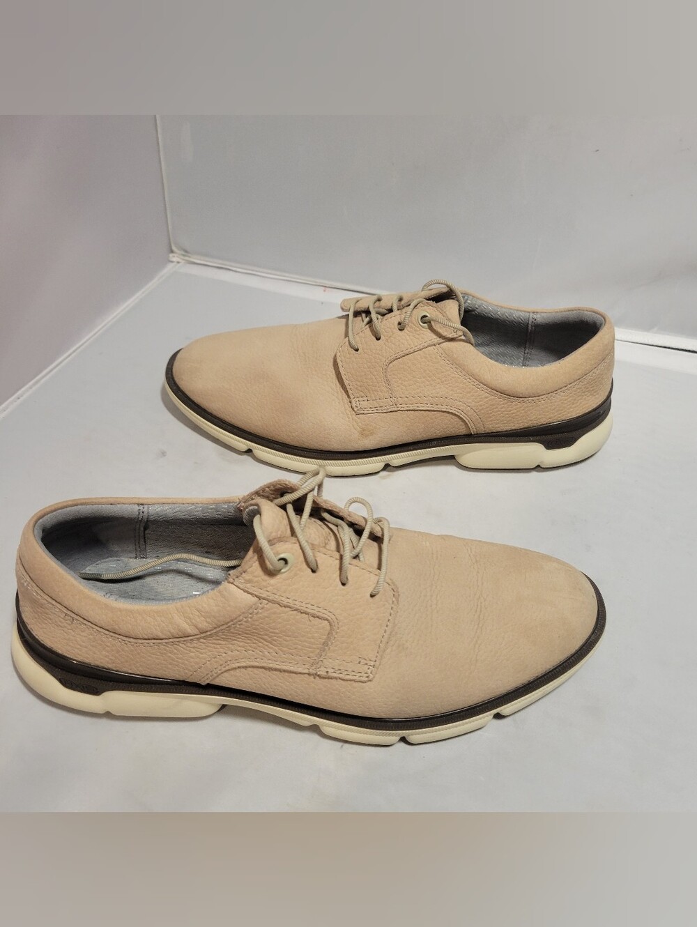 SHOES  BEIGE NUBUCK JOHNSTON & MURPHY Size 10.5